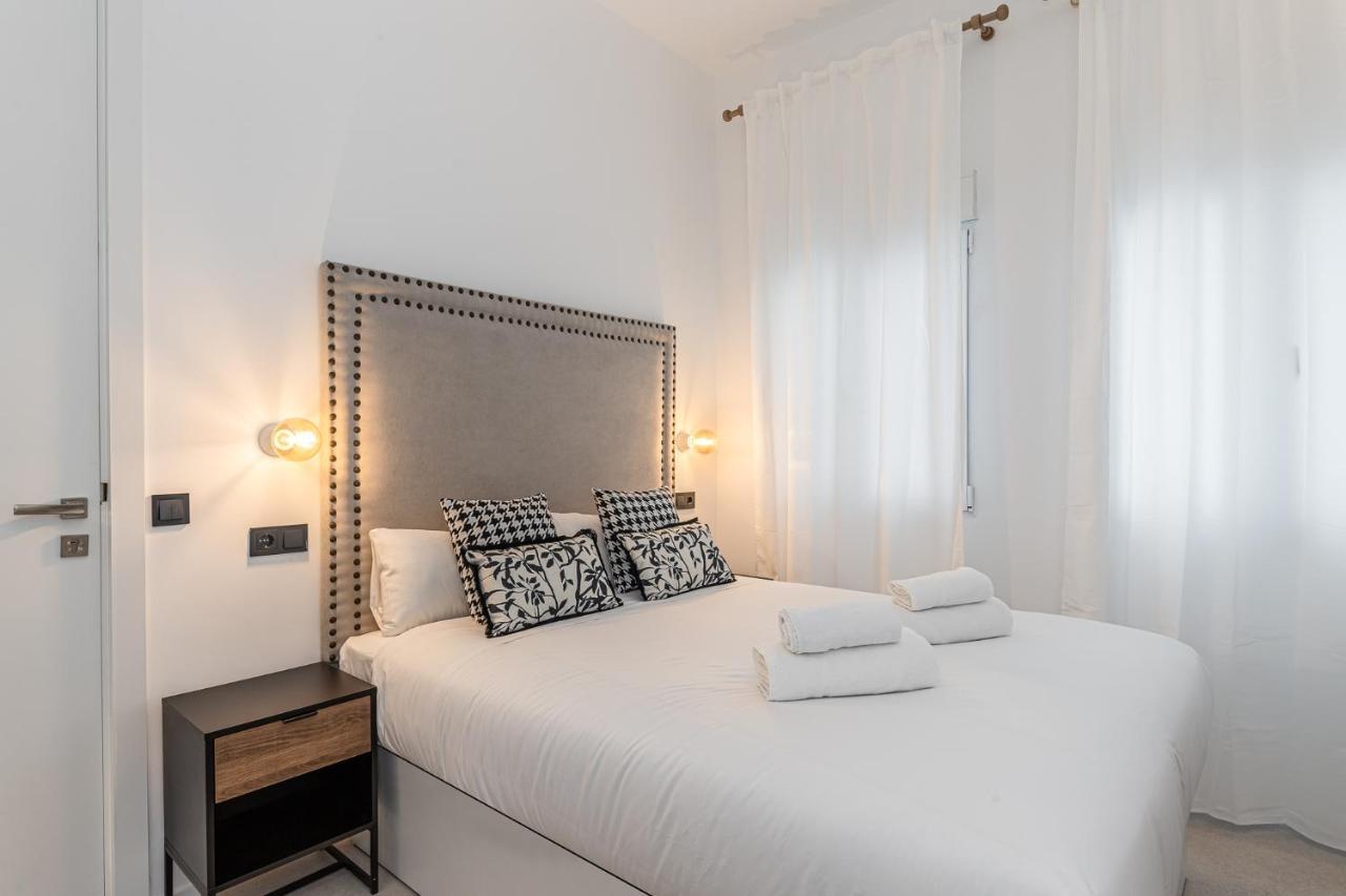 Queens House Chueca Madrid Exterior photo